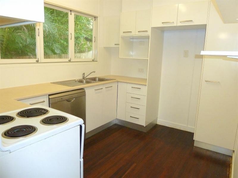 72 Dunrod Street, Holland Park West QLD 4121