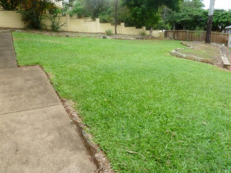 72 Dunrod Street, Holland Park West QLD 4121