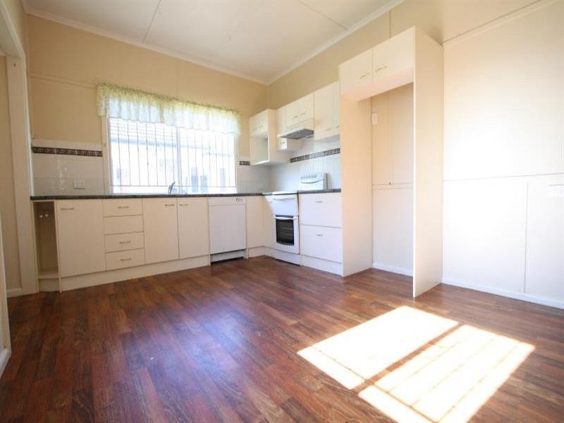 14 Mar Street, Holland Park QLD 4121