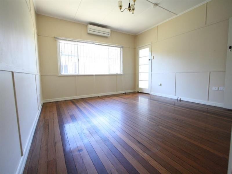 14 Mar Street, Holland Park QLD 4121