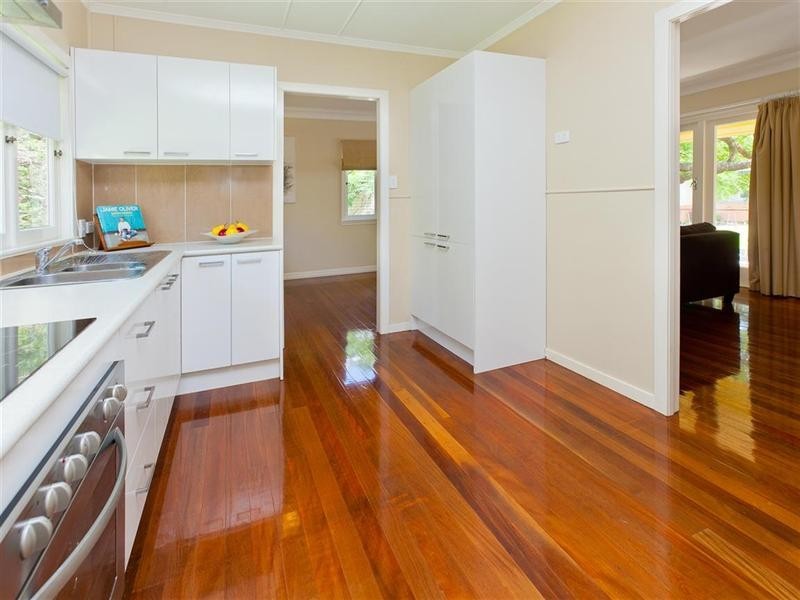 20 Latimer Street, Holland Park QLD 4121