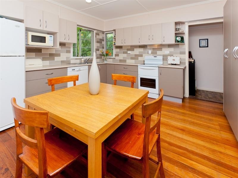 42 Floral Street, Mount Gravatt East QLD 4122