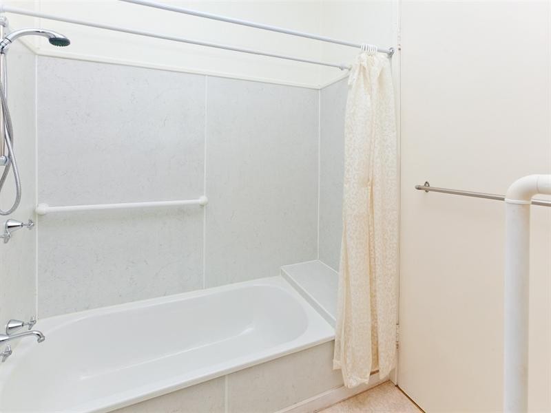 6 Fry Street, Holland Park QLD 4121