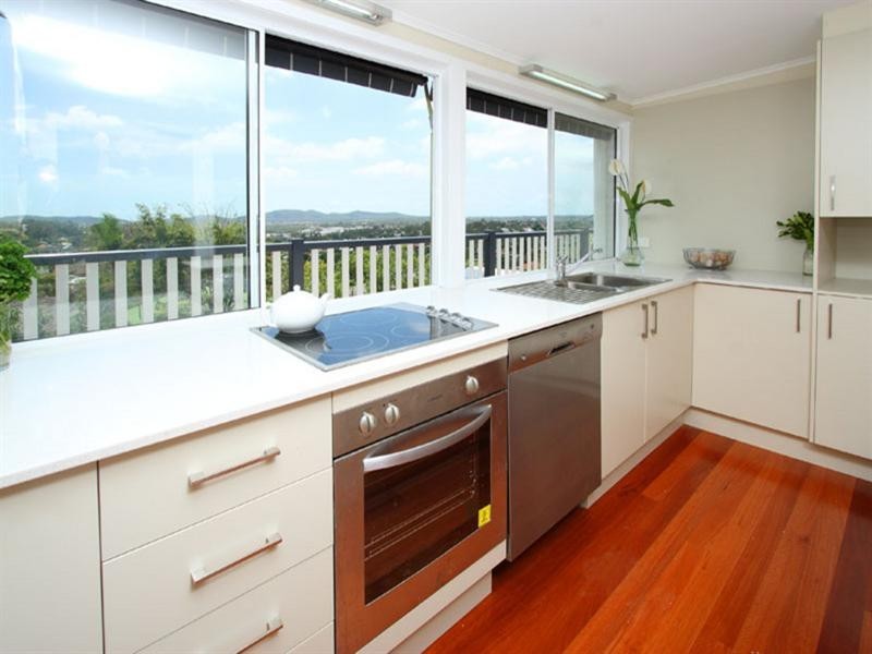 92 Hoff Street, Mount Gravatt East QLD 4122