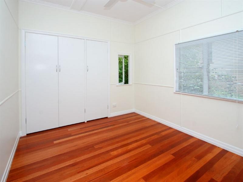 92 Hoff Street, Mount Gravatt East QLD 4122