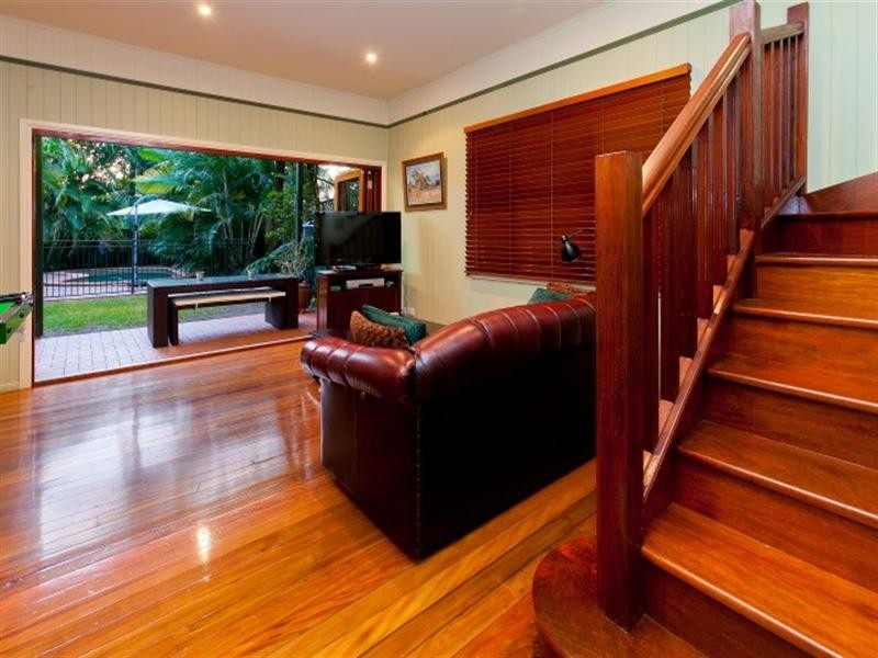 7 Cedar Street, Greenslopes QLD 4120