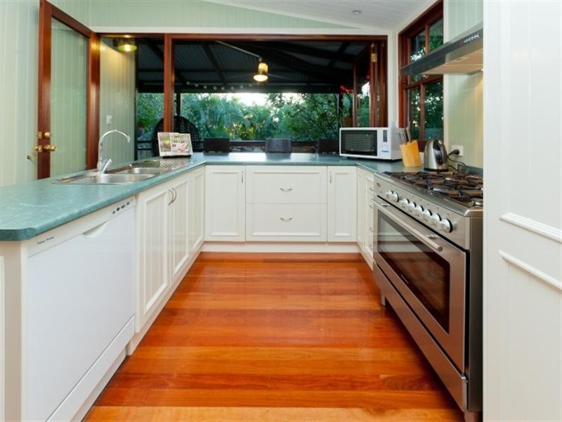 7 Cedar Street, Greenslopes QLD 4120