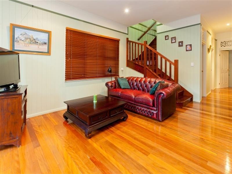 7 Cedar Street, Greenslopes QLD 4120