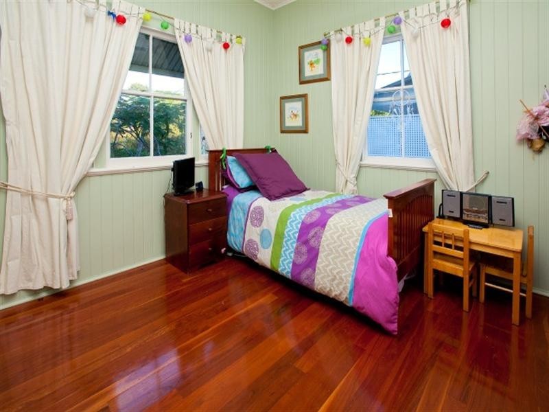 7 Cedar Street, Greenslopes QLD 4120