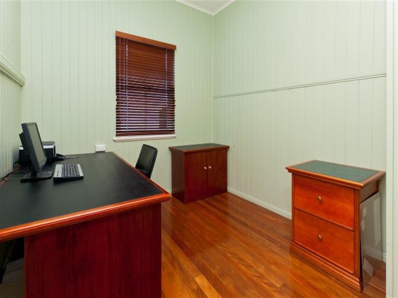 7 Cedar Street, Greenslopes QLD 4120