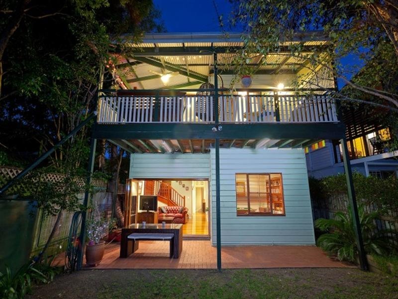 7 Cedar Street, Greenslopes QLD 4120