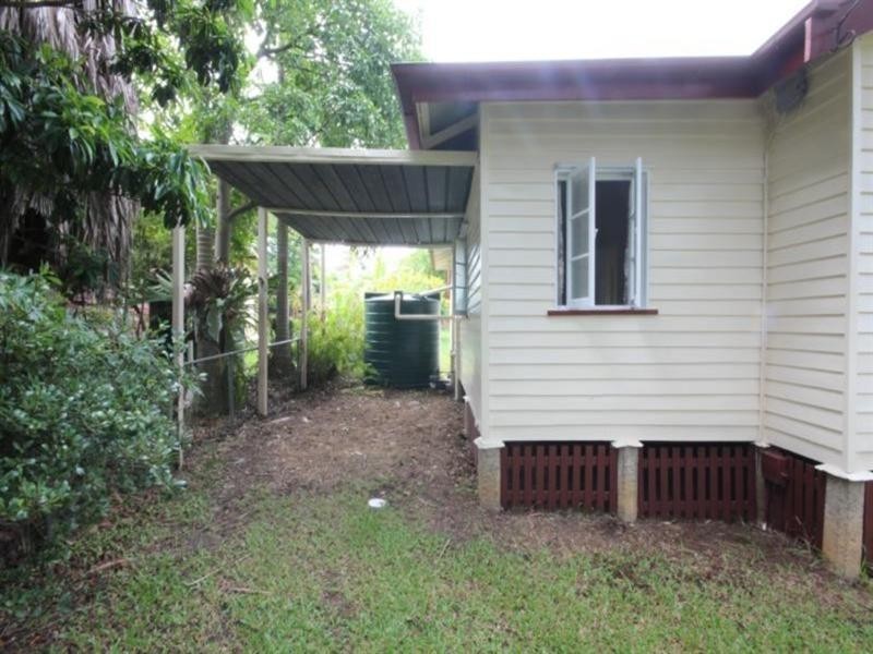 26 Dobbie Street, Holland Park QLD 4121