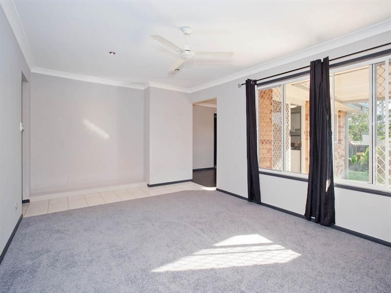 52 Timaru Crescent, Eight Mile Plains QLD 4113