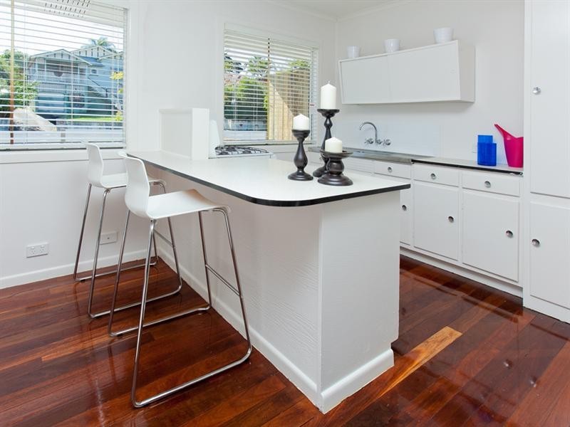 2/9 Parooba Avenue, Camp Hill QLD 4152