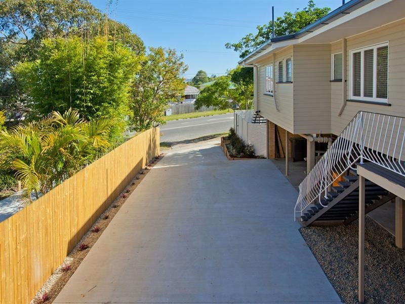 2/9 Parooba Avenue, Camp Hill QLD 4152