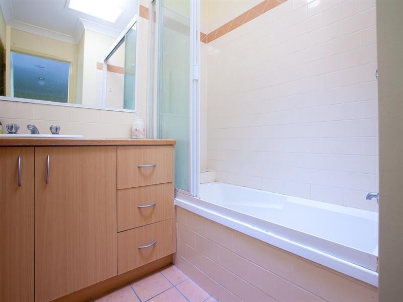 12/31 Birdwood Road, Holland Park West QLD 4121