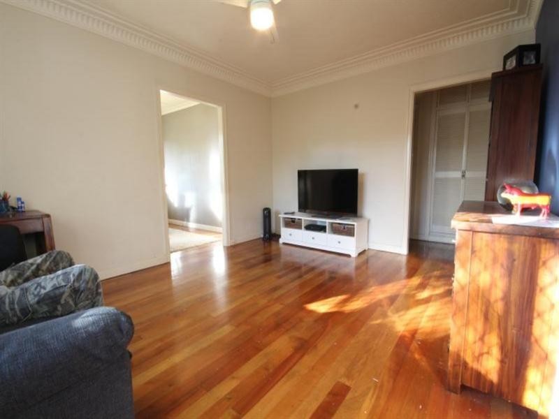 5 Turquoise Street, Holland Park QLD 4121