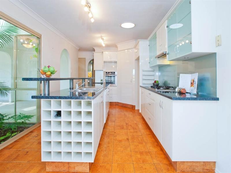 16 Boorala Crescent, Eight Mile Plains QLD 4113