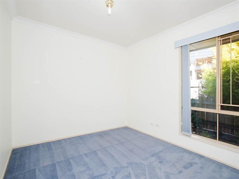 16 Boorala Crescent, Eight Mile Plains QLD 4113