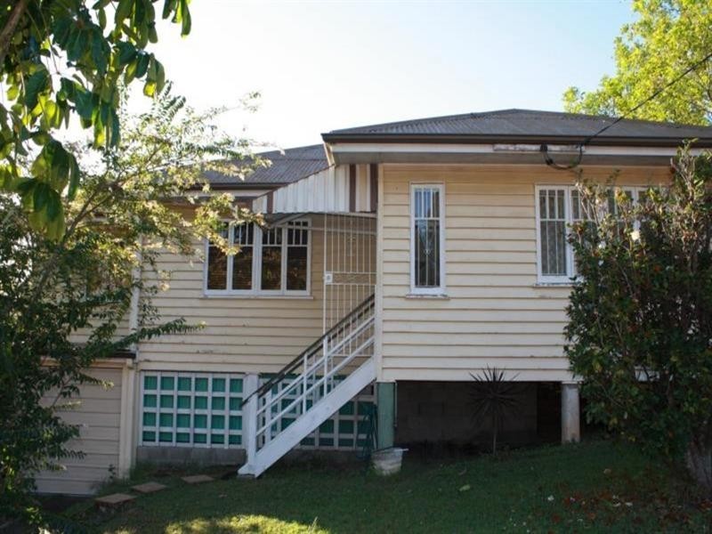 354 Nursery Road, Holland Park QLD 4121