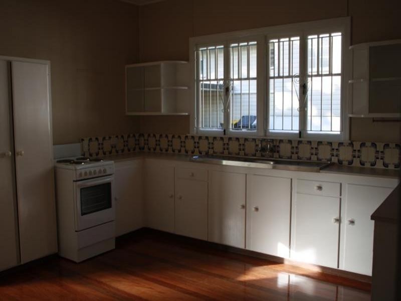 354 Nursery Road, Holland Park QLD 4121