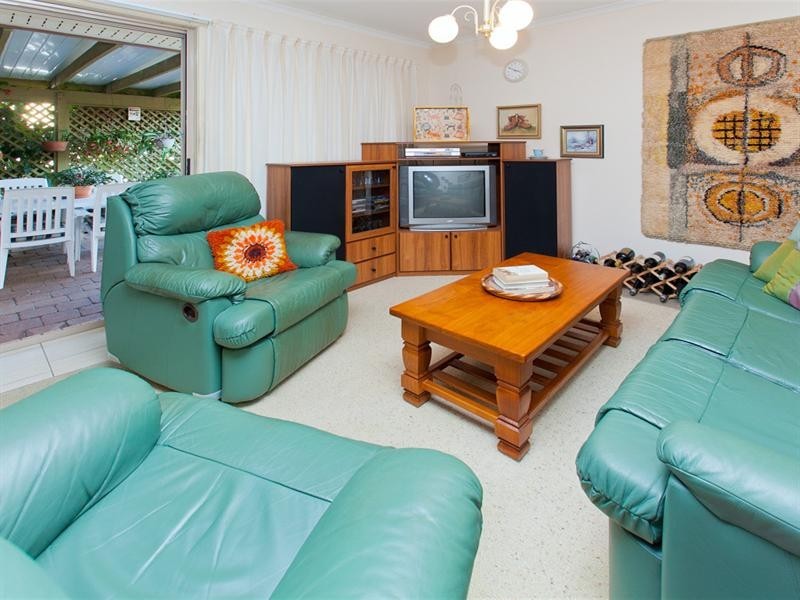 29 Justin Street, Holland Park West QLD 4121