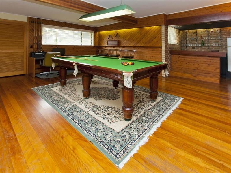 25 Nealdon Street, Holland Park QLD 4121