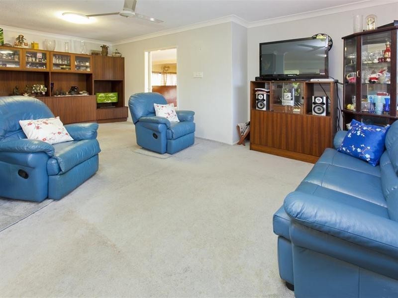 25 Nealdon Street, Holland Park QLD 4121