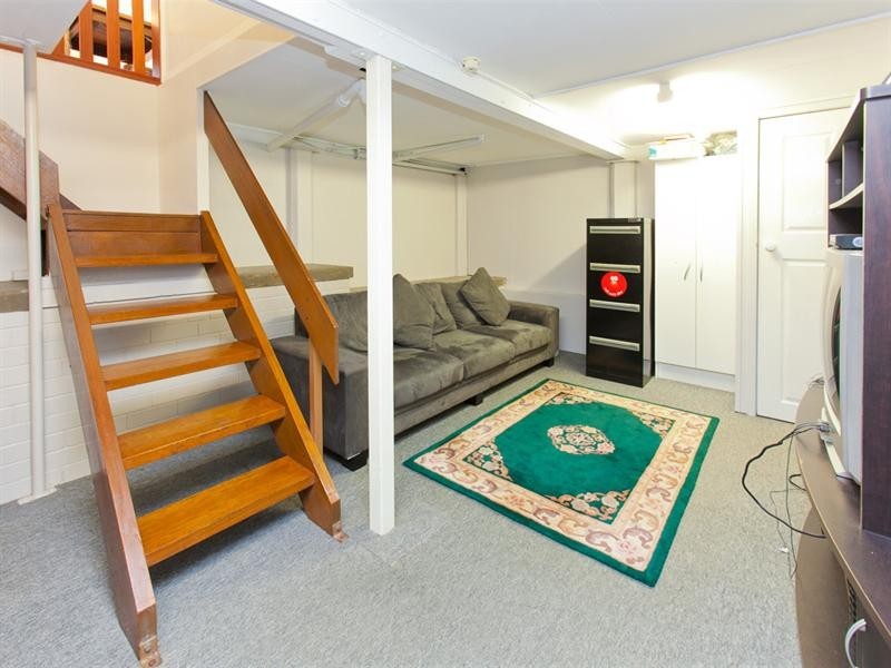 36 Balis Street, Holland Park West QLD 4121