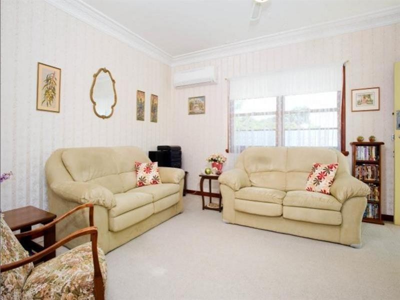24 Orcades Road, Annerley QLD 4103