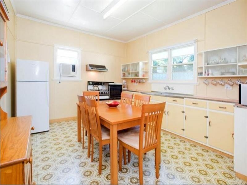 24 Orcades Road, Annerley QLD 4103