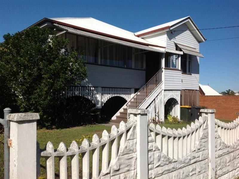 11 Douglas Street, Greenslopes QLD 4120