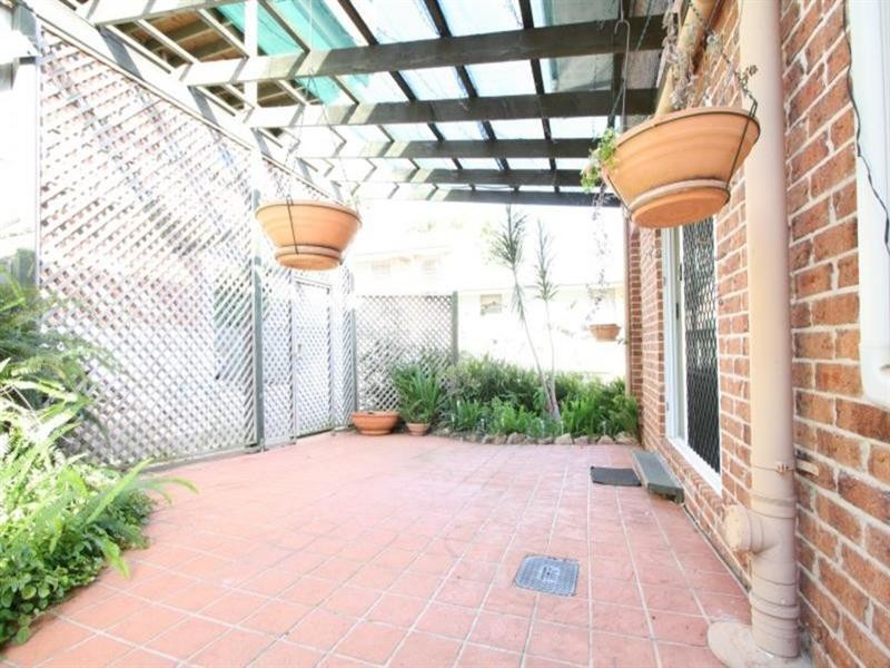 2/62 Crest Street, Mount Gravatt East QLD 4122