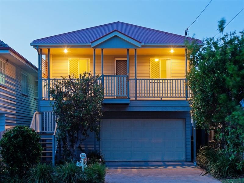 27 Boronia Avenue, Holland Park West QLD 4121