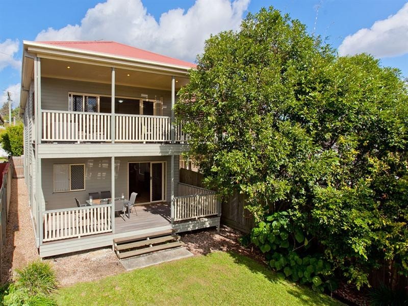 27 Boronia Avenue, Holland Park West QLD 4121