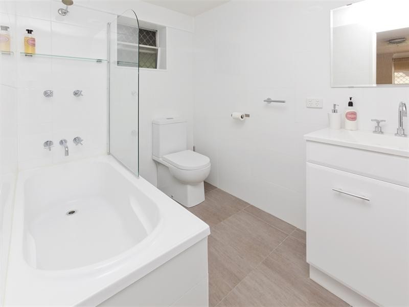 19 Greycliffe Street, Mount Gravatt East QLD 4122