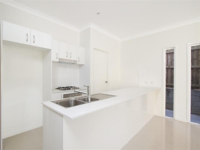 18 Palmer Street, Greenslopes QLD 4120