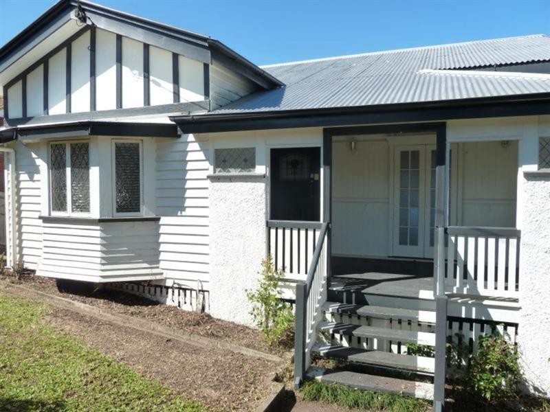 39 Beryl Crescent, Holland Park QLD 4121