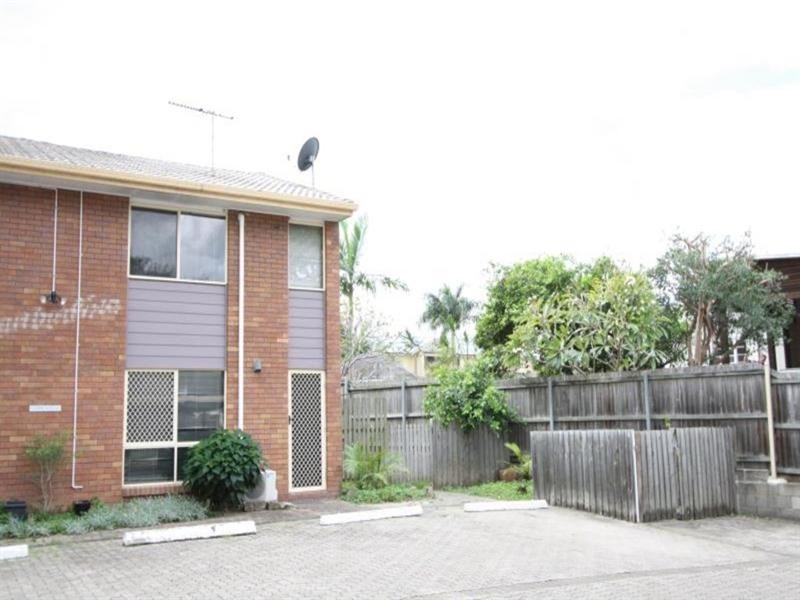 1/5 Woodford Street, Holland Park West QLD 4121
