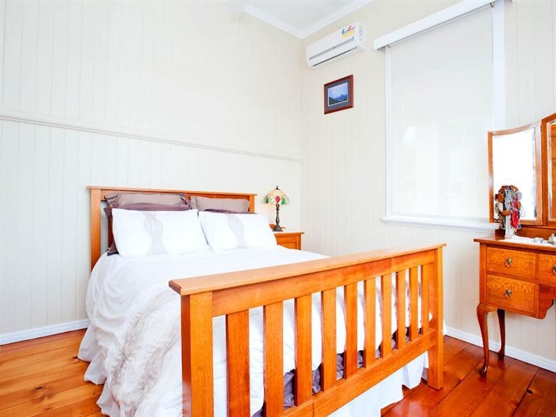 55 Raff Avenue, Holland Park QLD 4121