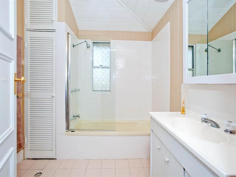 55 Raff Avenue, Holland Park QLD 4121