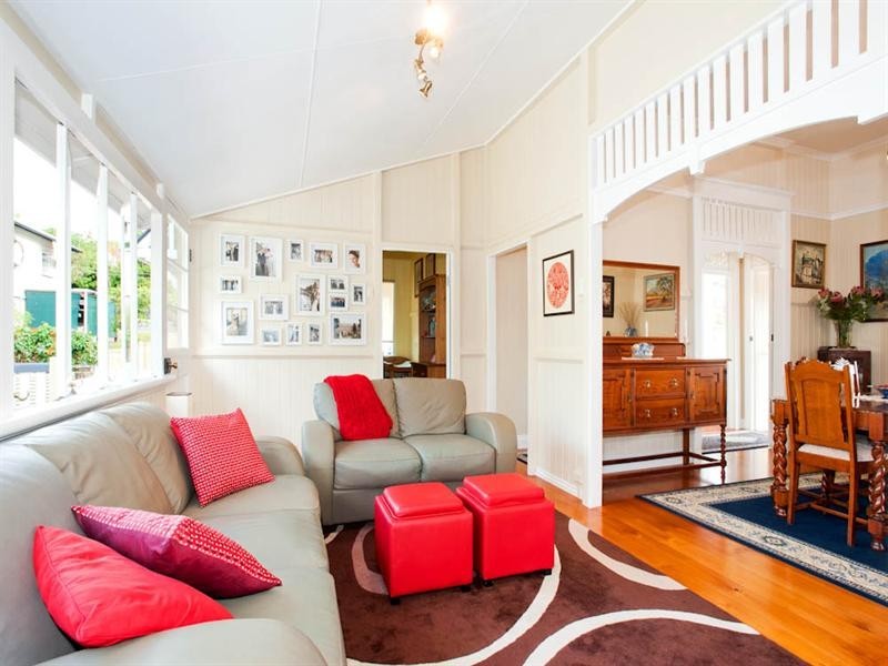 55 Raff Avenue, Holland Park QLD 4121