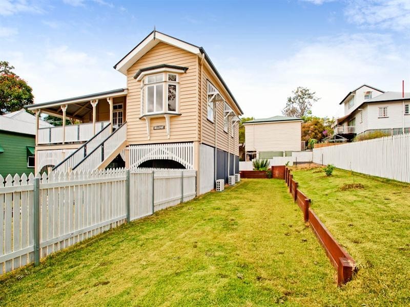 55 Raff Avenue, Holland Park QLD 4121