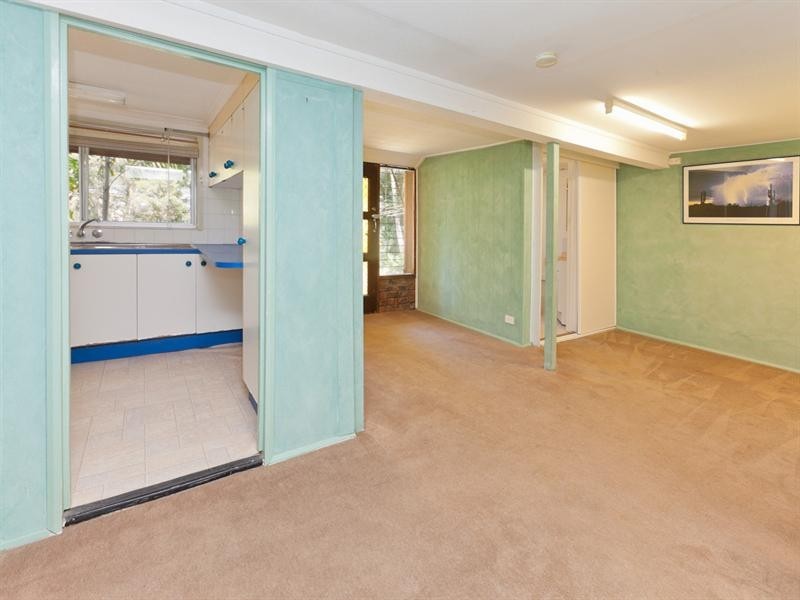 60 Dobbs Street, Holland Park West QLD 4121