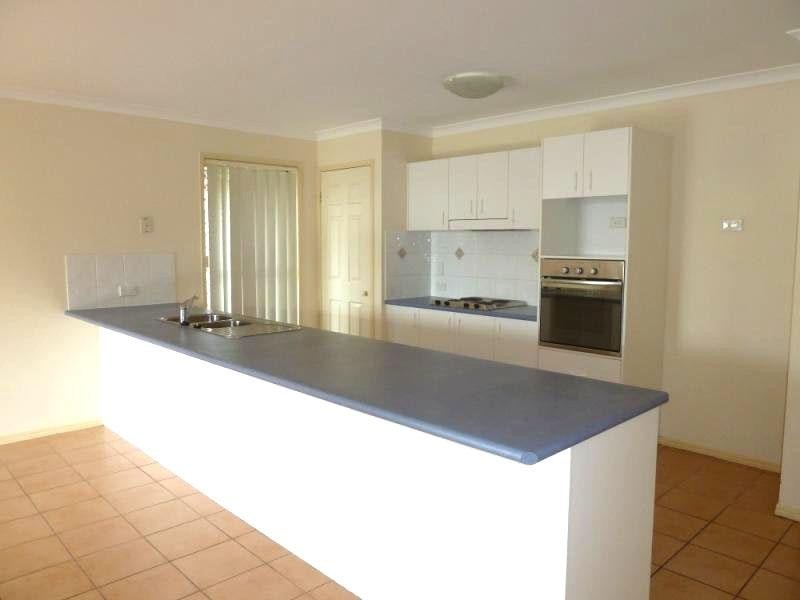 19 Sunningdale Street, Oxley QLD 4075