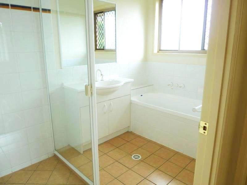 19 Sunningdale Street, Oxley QLD 4075