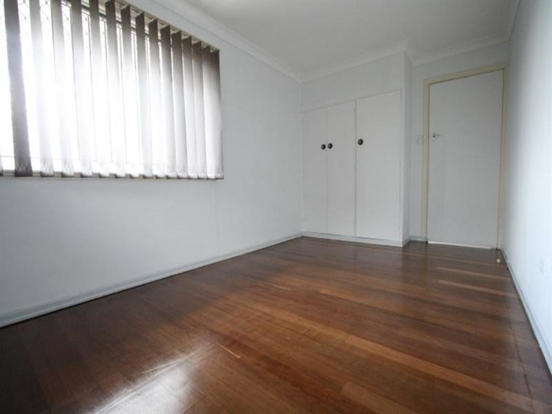 2/96 Ridge Street, Greenslopes QLD 4120