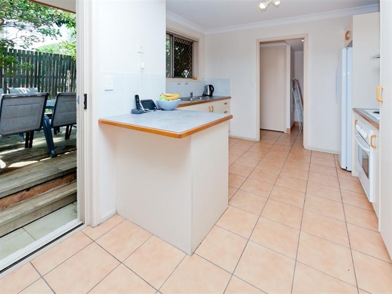 4/74 Newdegate Street, Greenslopes QLD 4120