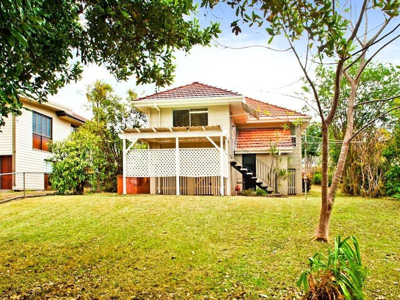 1108 Logan Road, Holland Park QLD 4121