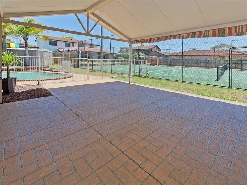 4 Hewton Court, Wishart QLD 4122